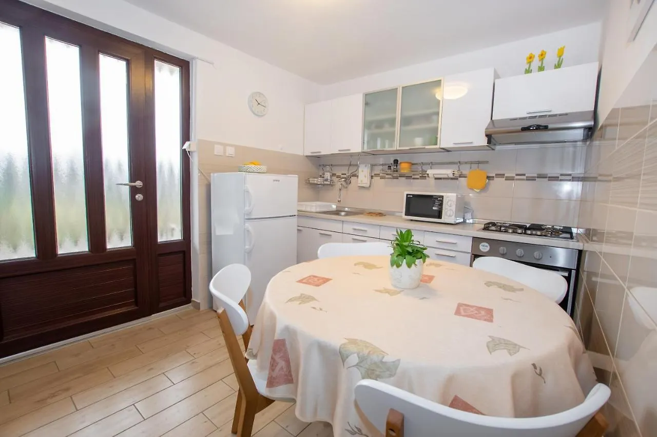 Apartman Vito Labin  Croatia
